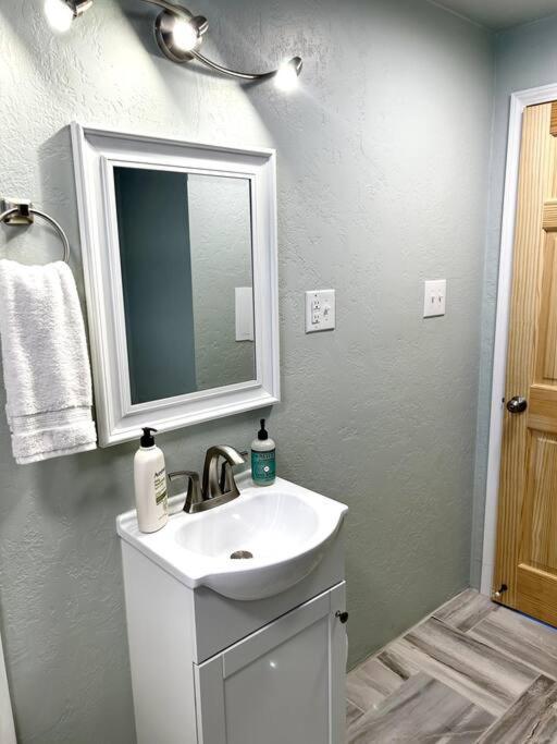 Fully Furnished, Serene Taos House Exterior foto